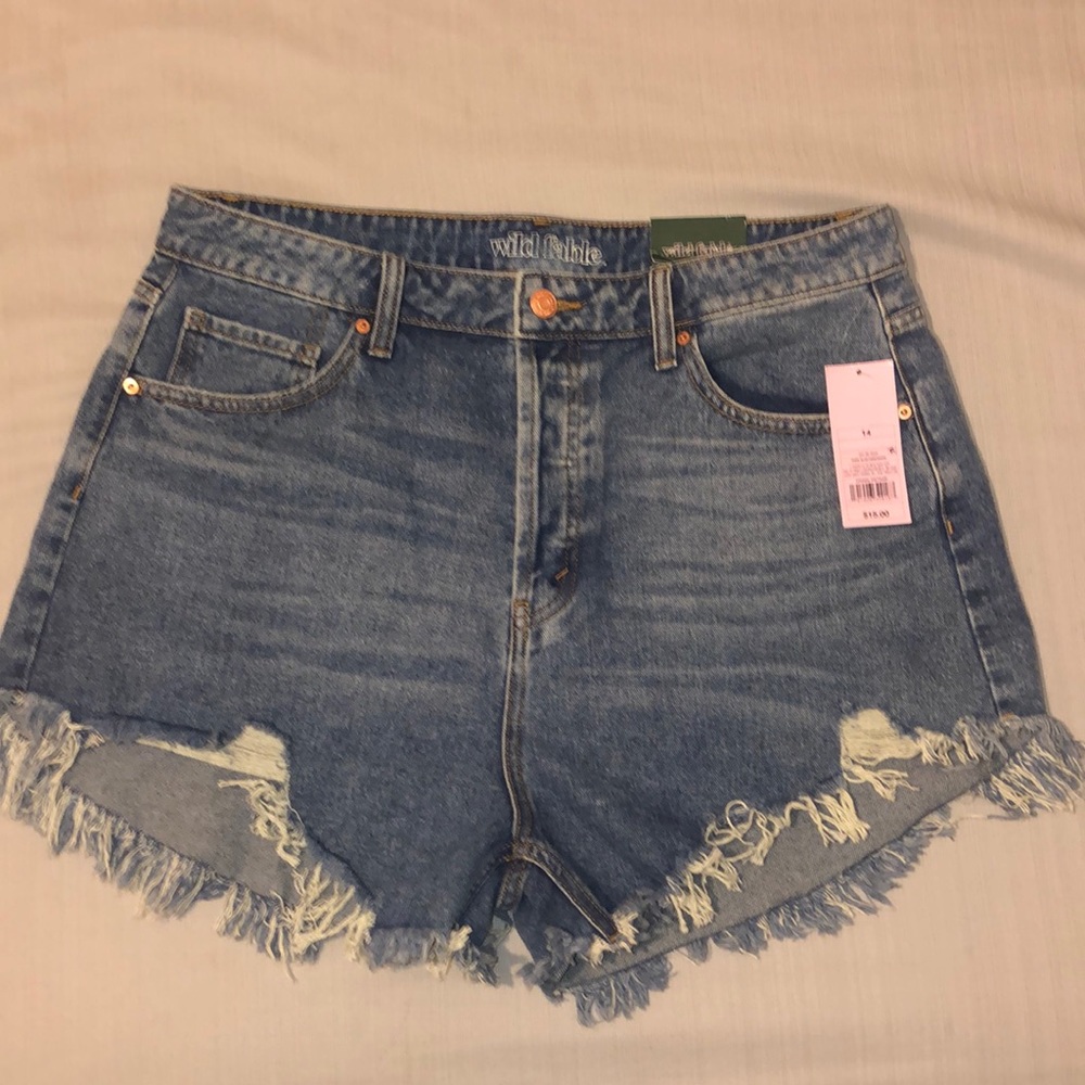 Women’s cute high rise shorts